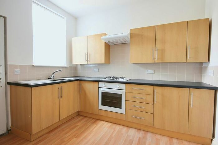 2 Bedroom Property To Rent In Picow Street, Runcorn, WA7