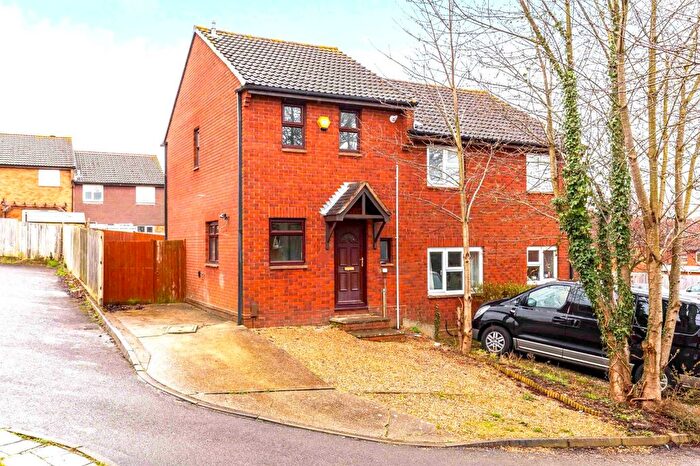 2 Bedroom End Terrace House To Rent In Diligence Close, Bursledon, Southampton, Hampshire, SO31