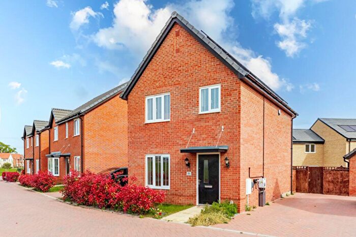 3 Bedroom Detached House For Sale In Sargeant Way, Hethersett, NR9