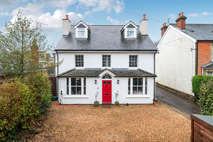 6 Bedroom Detached House For Sale In Reading Road South, Fleet, GU52