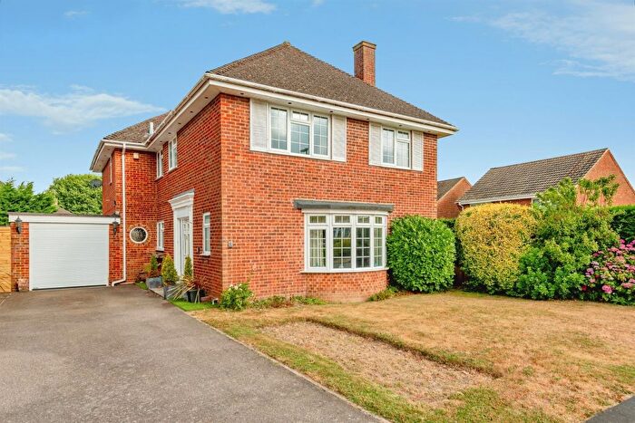 5 Bedroom Detached House For Sale In Fernhill Close, Crawley Down, Crawley, RH10