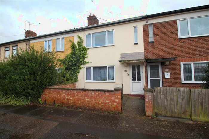 3 Bedroom Terraced House For Sale In Willesden Avenue, Peterborough, PE4