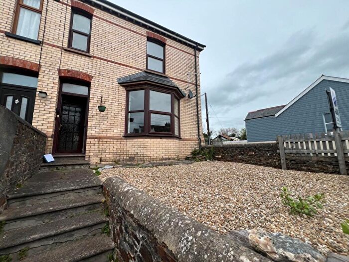 3 Bedroom Terraced House For Sale In Clovelly Road, Bideford, Devon, EX39