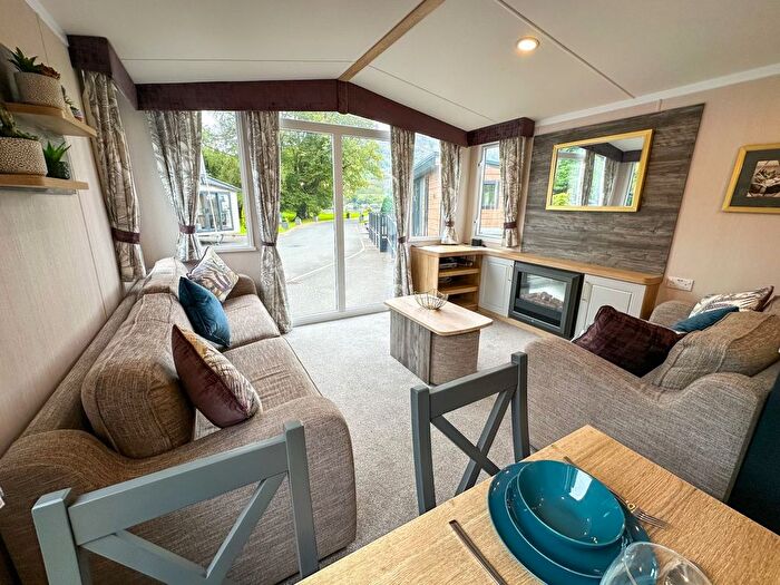 3 Bedroom Mobile/park Home For Sale In Lochgoilhead, Cairndow, PA24