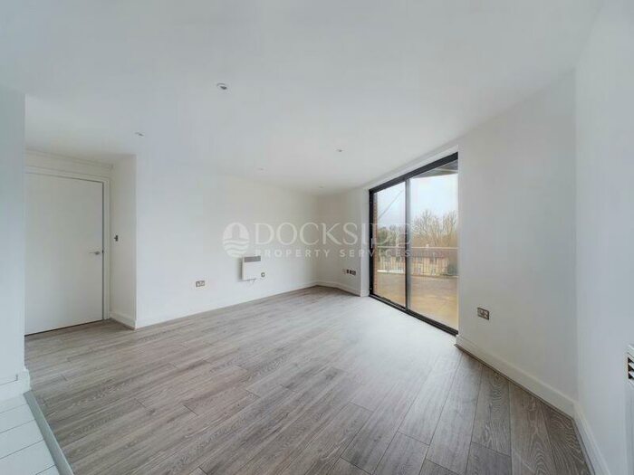 1 Bedroom Flat To Rent In Barrier Road, Chatham, ME4