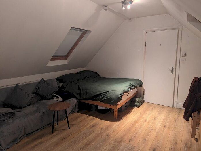Studio To Rent In Seven Sisters Road, London, N15