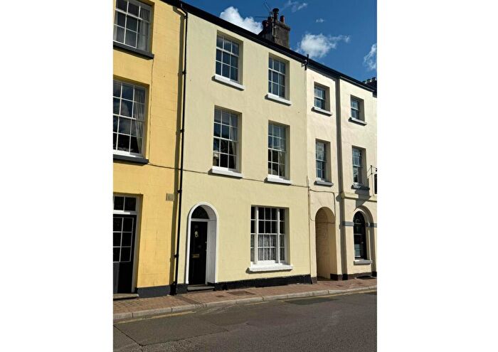 3 Bedroom Town House For Sale In Priory Street, Monmouth, NP25