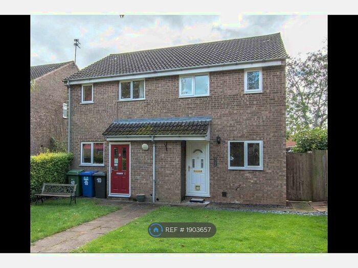 3 Bedroom Semi-Detached House To Rent In Peacocks Close, Middleton Cheney, Banbury, OX17