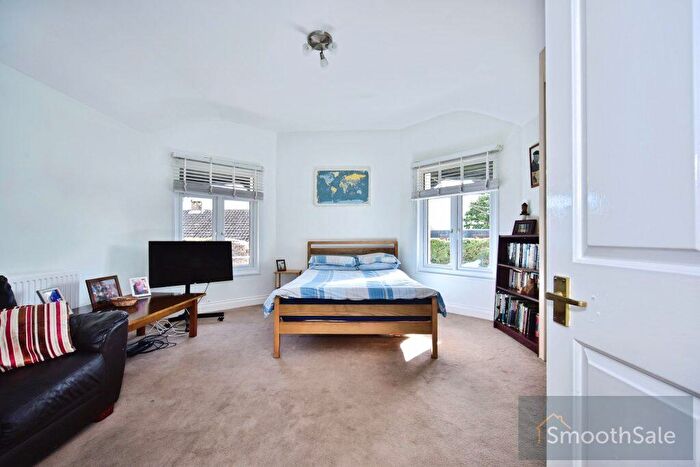 1 Bedroom Flat For Sale In Flat, Oxden Court, Maidstone, ME14