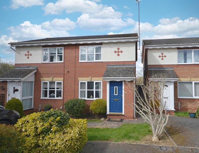 2 Bedroom Semi-Detached House To Rent In Afan Close, Kettering, NN16
