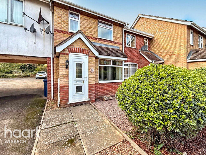 2 Bedroom End Of Terrace House For Sale In Redwing Drive, Wisbech, PE13
