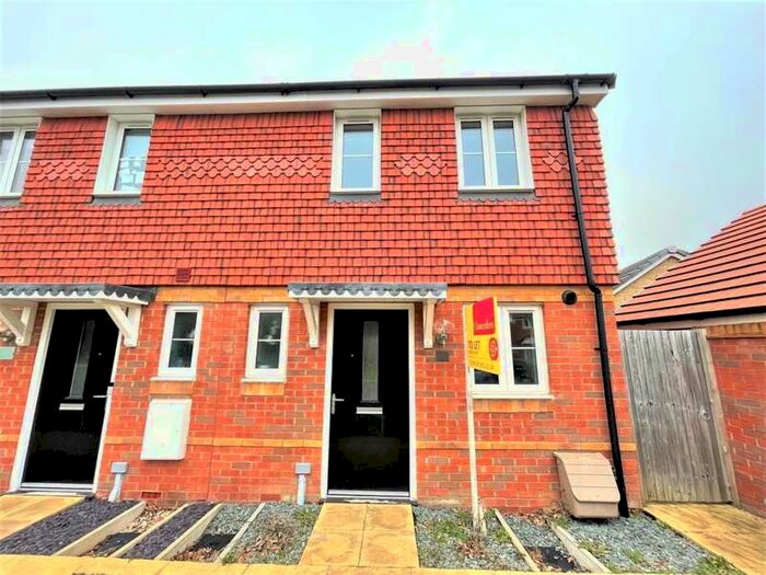 2 Bedroom Semi-Detached House To Rent In Didcot, Oxfordshire, OX11