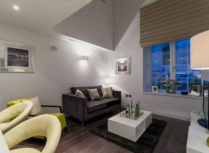 1 Bedroom Flat To Rent In Marconi House, Strand, London, London, WC2R