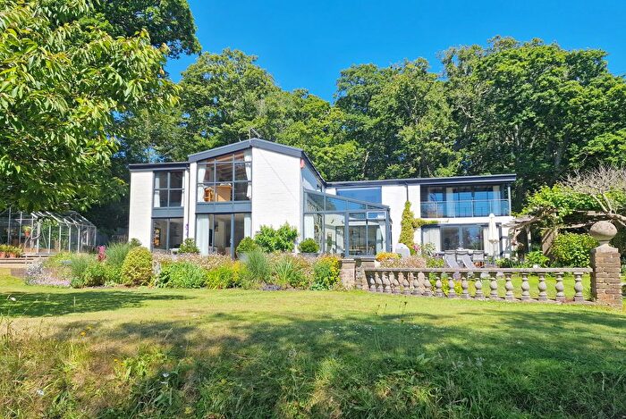 4 Bedroom Detached House For Sale In Undershore Road, Lymington, Hampshire, SO41