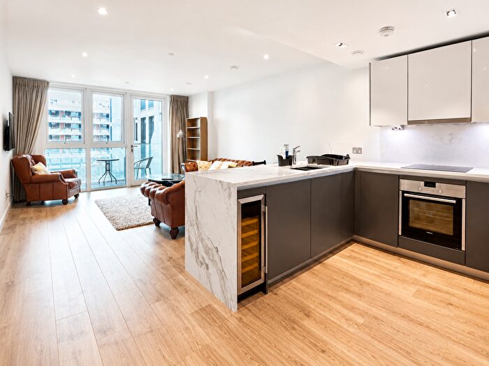 2 Bedroom Flat To Rent In Beadon Road, London, W6