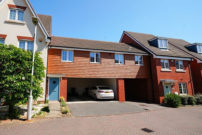 2 Bedroom Detached House For Sale In Veritas Grove, Leighton Buzzard, LU7