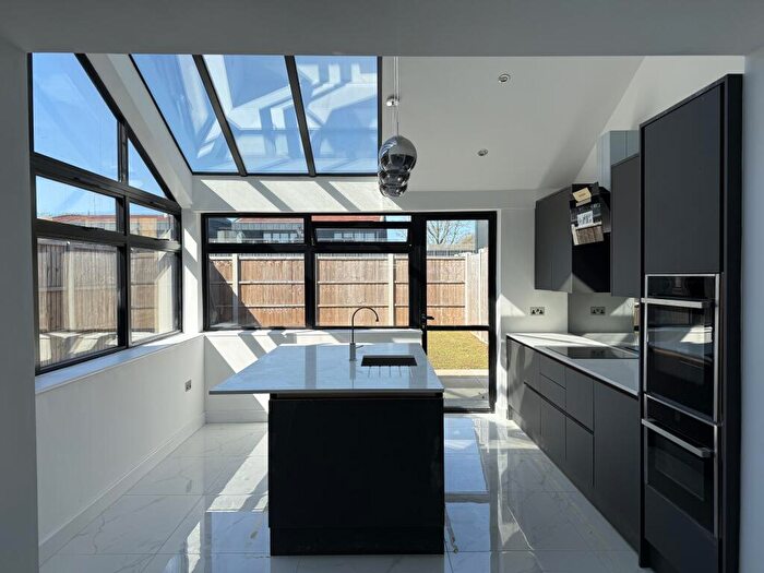 2 Bedroom Semi-Detached House For Sale In Great Warley St, CM13