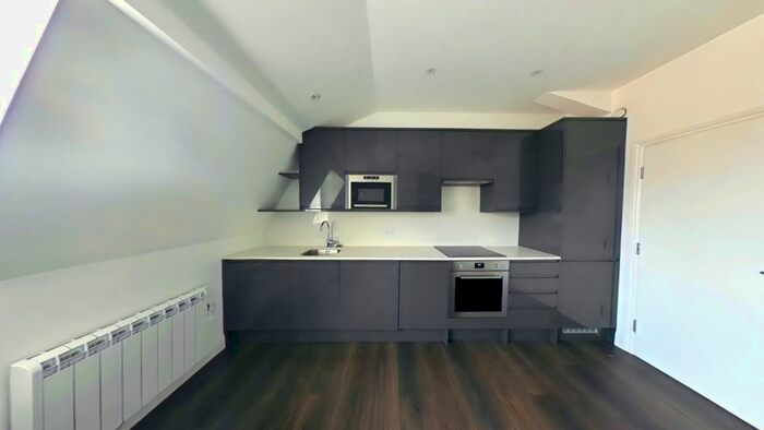 1 Bedroom Flat To Rent In Putney High Street, London, SW15