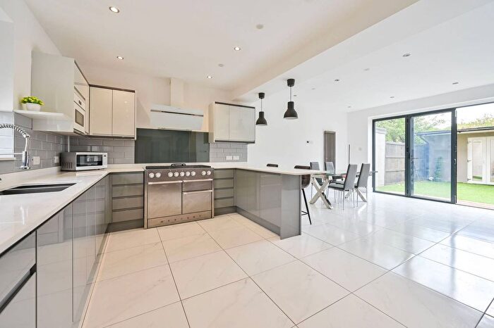 5 Bedroom End Terrace House To Rent In Brookehowse Road, Beckenham Hill, London, SE6
