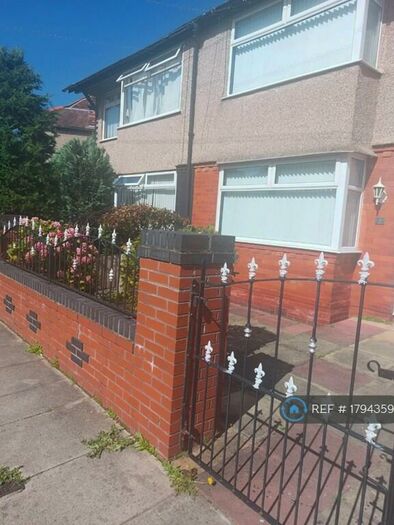 3 Bedroom Semi-Detached House To Rent In Tyndall Avenue, Liverpool, L22