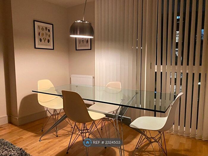 1 Bedroom Flat To Rent In The Crescent, London, SE8