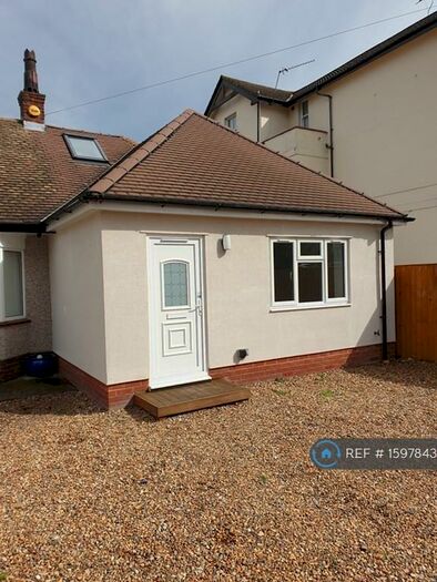 1 Bedroom Bungalow To Rent In Carlton Avenue, Greenhithe, DA9