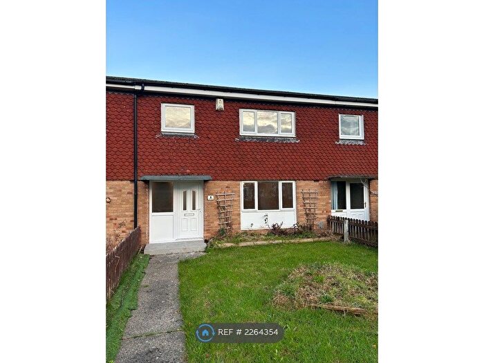 3 Bedroom Terraced House To Rent In Hayfield Place, Wirral, CH46