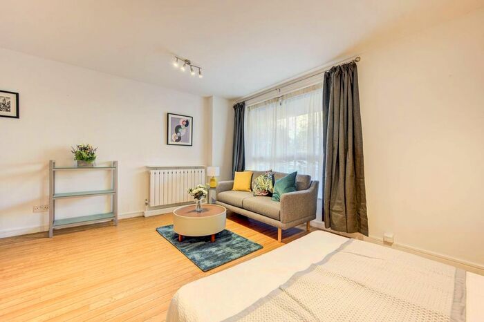 Studio To Rent In Cromwell Road, Kensington, SW5