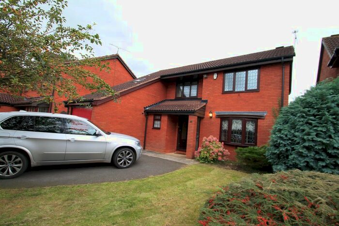 4 Bedroom Property To Rent In Rotherfield, Luton LU2