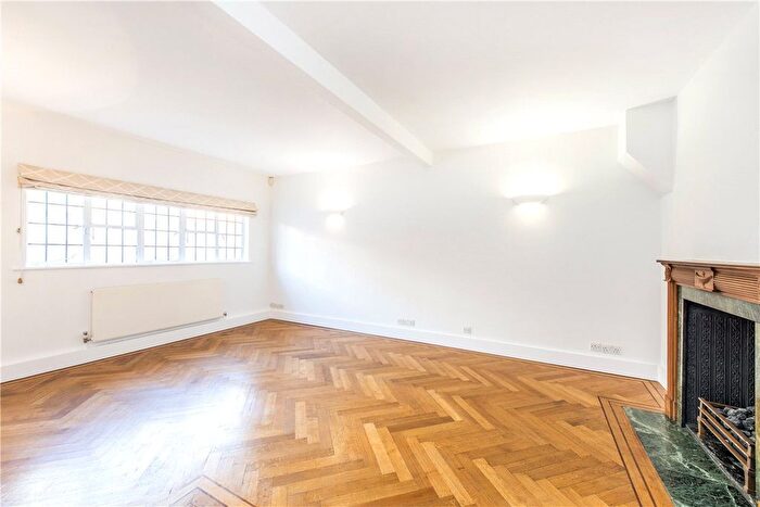 2 Bedroom Mews To Rent In Thurloe Close, South Kensington, London, SW7
