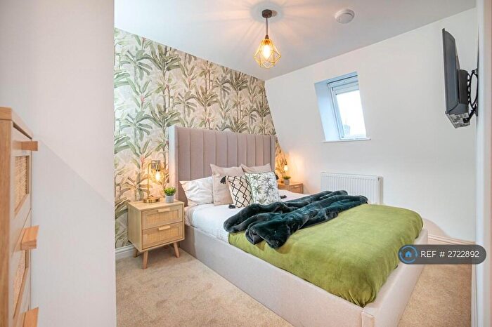 1 Bedroom Flat To Rent In Old Town, Swindon, SN1