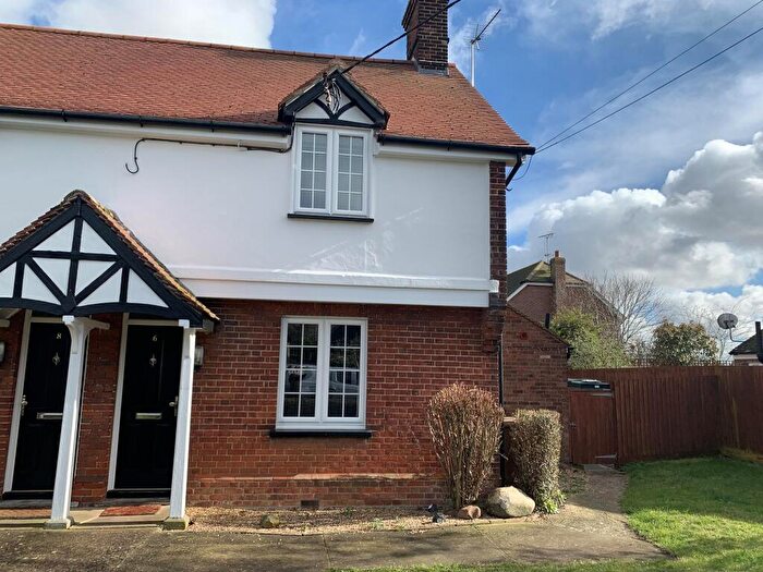 3 Bedroom Semi-Detached House To Rent In Gazeley, CB8