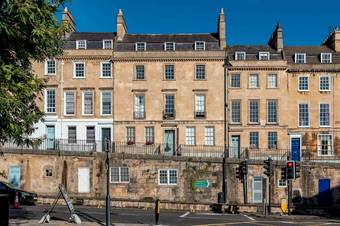 2 Bedroom Apartment To Rent In Walcot Parade, BA1