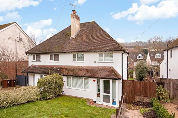 3 Bedroom Semi-Detached House For Sale In Stafford Road, Caterham, CR3