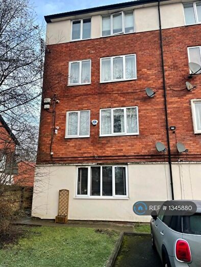 3 Bedroom Maisonette To Rent In Darley House, Salford, M5