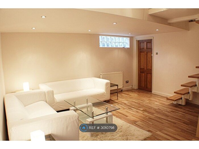 1 Bedroom Detached House To Rent In Wembury Mews, London, N6
