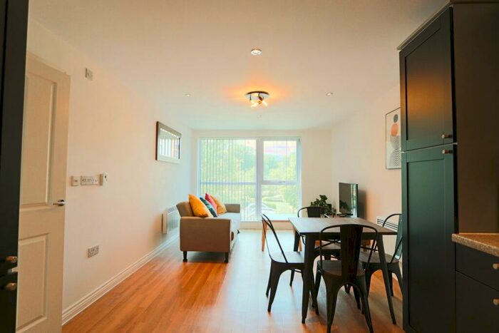 2 Bedroom Apartment To Rent In Paxton Drive, Bristol, BS3
