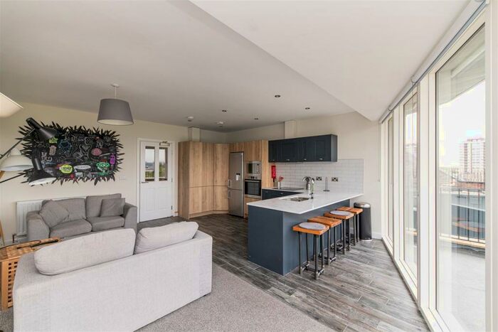 4 Bedroom Apartment To Rent In Ellison Place, City Centre, Newcastle Upon Tyne, NE1