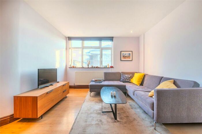 2 Bedroom Flat To Rent In Copenhagen Street, Islington, N1
