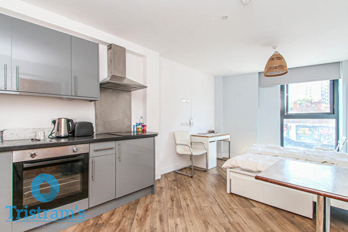 Studio To Rent In Zephyr Building, City Centre, A3
