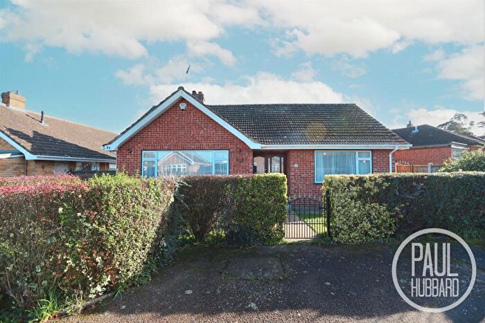 2 Bedroom Detached Bungalow For Sale In Yew Tree Close, Bradwell, Great Yarmouth, NR31