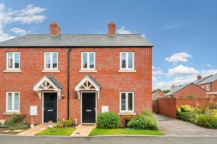 2 Bedroom Semi-Detached House For Sale In Chesterton, Oxfordshire, OX26