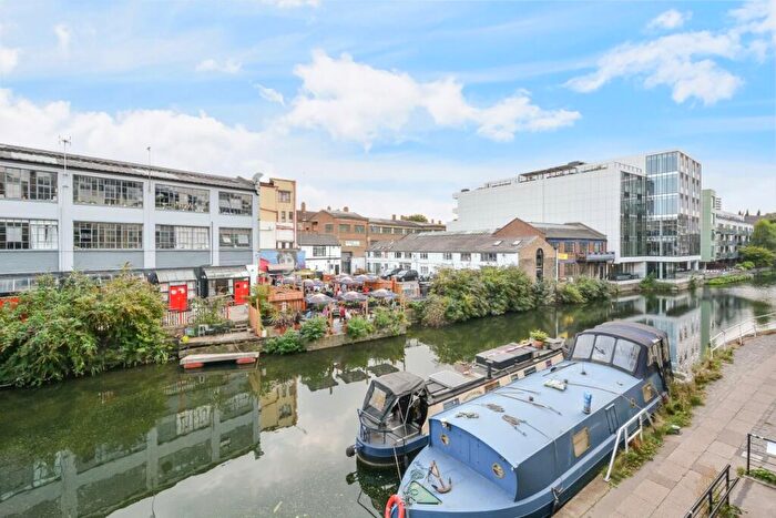 2 Bedroom Flat To Rent In Baltic Place, Hackney, N1