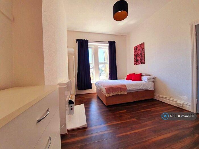 Studio To Rent In Westbourne, Dorset, BH4