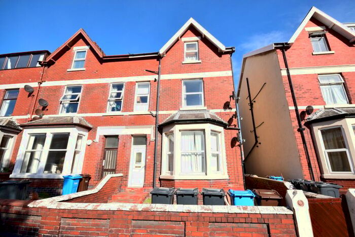 2 Bedroom Apartment To Rent In St Davids Road South, Lytham St Annes, FY8