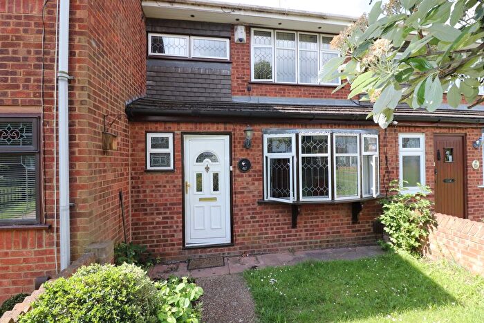 3 Bedroom Property To Rent In Swallow Walk, Hornchurch, RM12