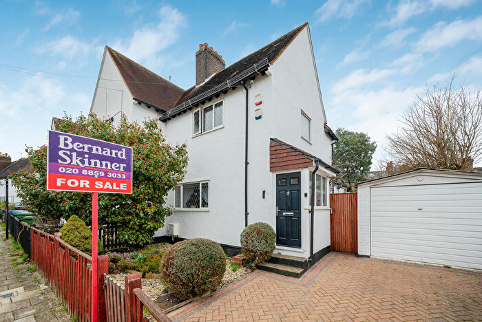 3 Bedroom End Of Terrace House For Sale In Granby Road, Eltham, SE9
