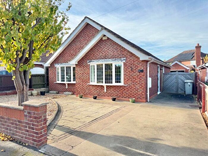 3 Bedroom Detached Bungalow For Sale In Carmen Crescent, Holton Le Clay, DN36