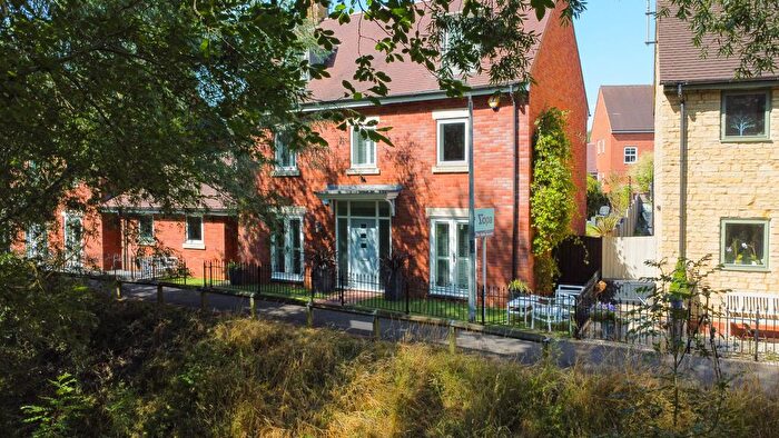 5 Bedroom Detached House For Sale In Wagstaff Way, Olney, MK46