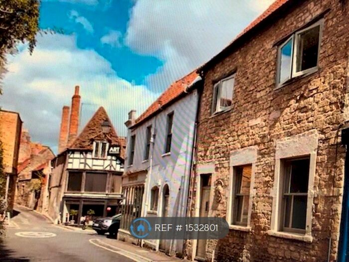 3 Bedroom Terraced House To Rent In Church Street, Frome, BA11